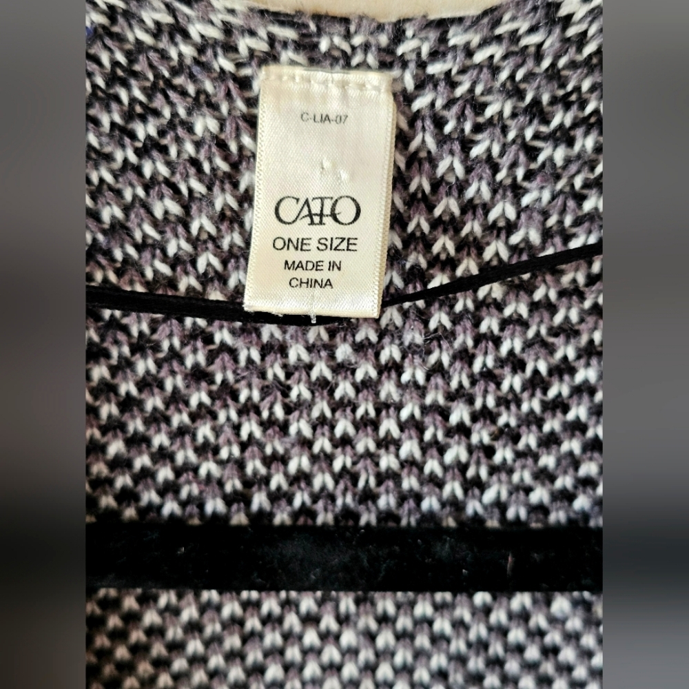 Cato Sweater Western Poncho Wrap Black & White Aztec Tribal Flowy & Warm O/S - Picture 6 of 6